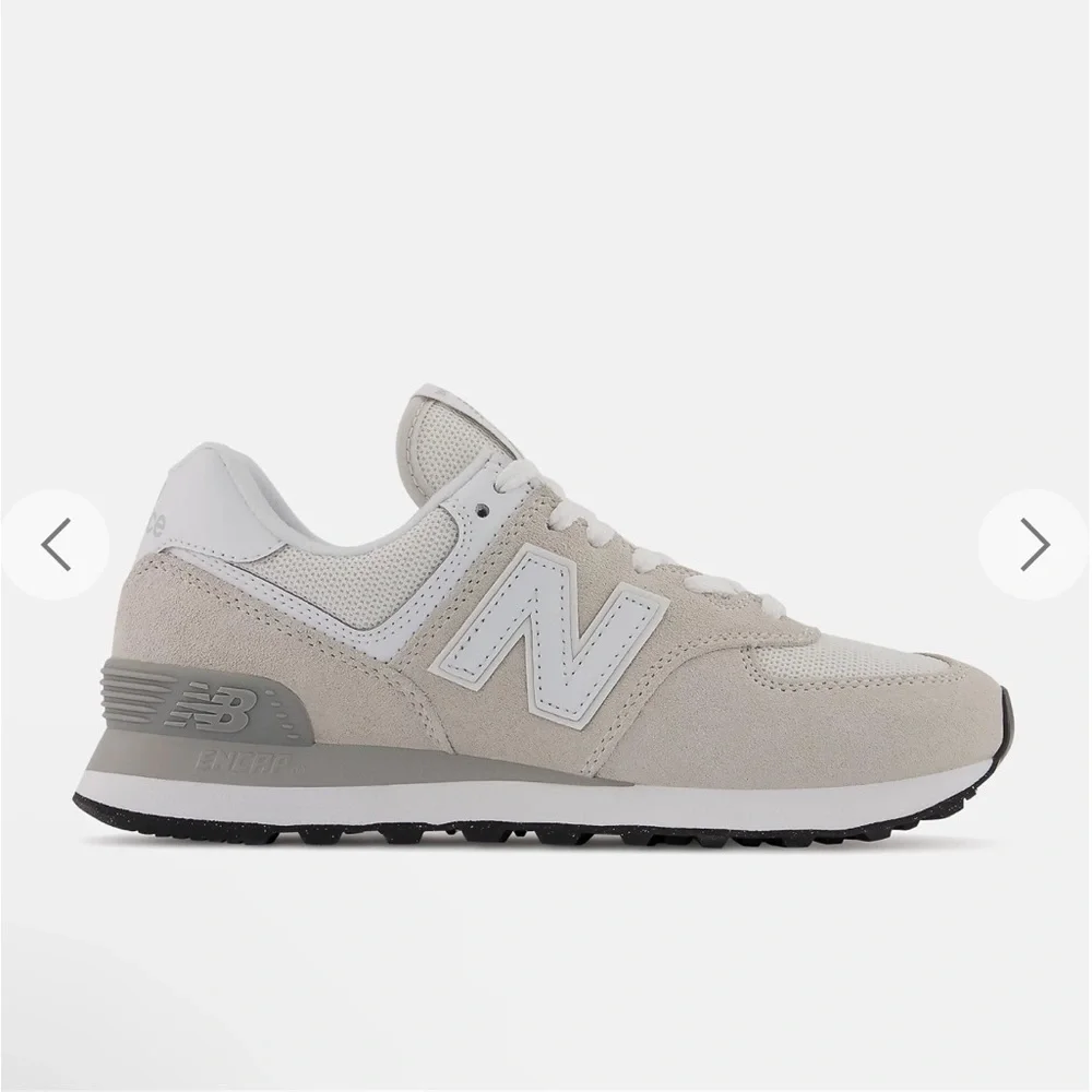 New Balance Shoes - Picture 2 of 6